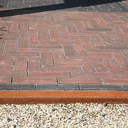 U-profiel gelijkzijdig opsluitband 6cm 220x6.4x4.75/4.75cm Corten