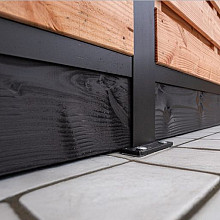 Hardhouten onderplaat t.b.v. H-gleufpaalsysteem, 3 x 20 x 250 cm, zwart gedompeld